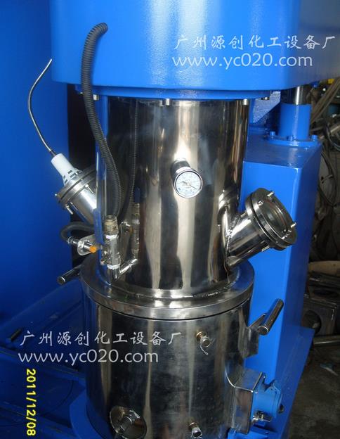 電動(dòng)真空攪拌機(jī)的功能及優(yōu)勢